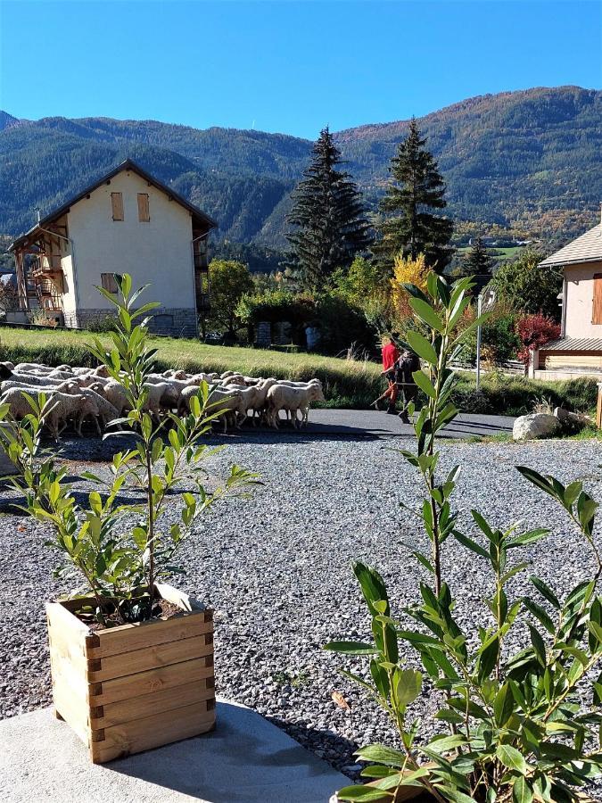 Le Pré Fleuri Nouveau sur Guillestre Appartements neufs Meublé de tourisme classé 3 étoiles Esterno foto
