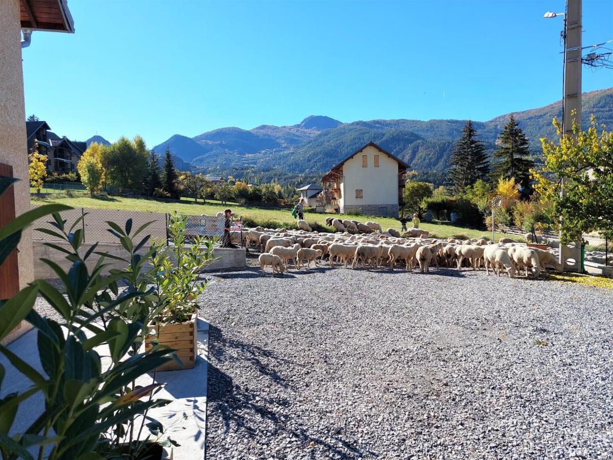 Le Pré Fleuri Nouveau sur Guillestre Appartements neufs Meublé de tourisme classé 3 étoiles Esterno foto